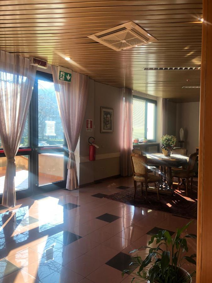 Albergo Casa Dell'Ospite 브레시아 외부 사진
