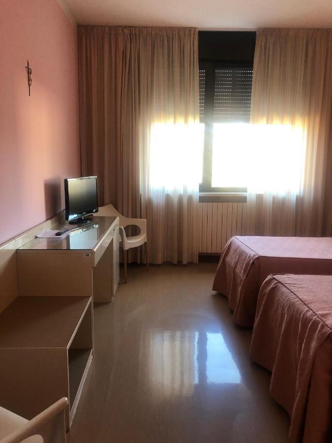 Albergo Casa Dell'Ospite 브레시아 외부 사진